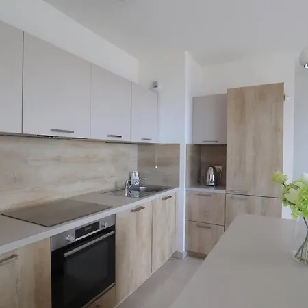 Montecarloseaview & Jacuzzi & Parking #29 Apartmán *