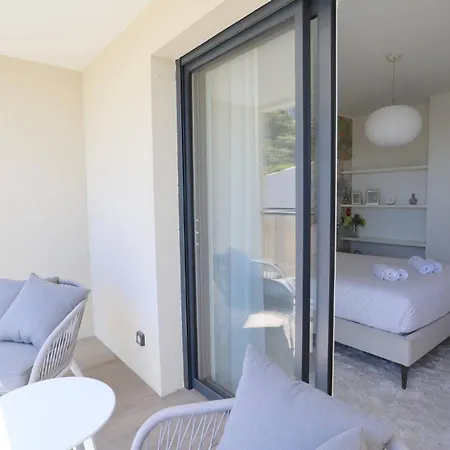 Apartmán Montecarloseaview & Jacuzzi & Parking #29