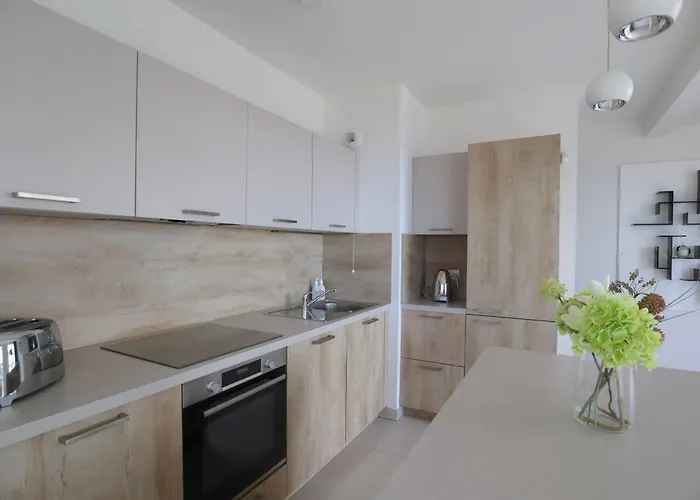 Montecarloseaview & Jacuzzi & Parking #29 Apartmán *