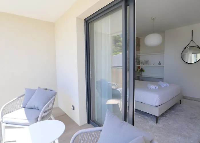 Apartmán Montecarloseaview & Jacuzzi & Parking #29